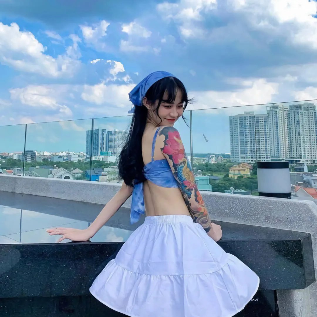 金爪女郎